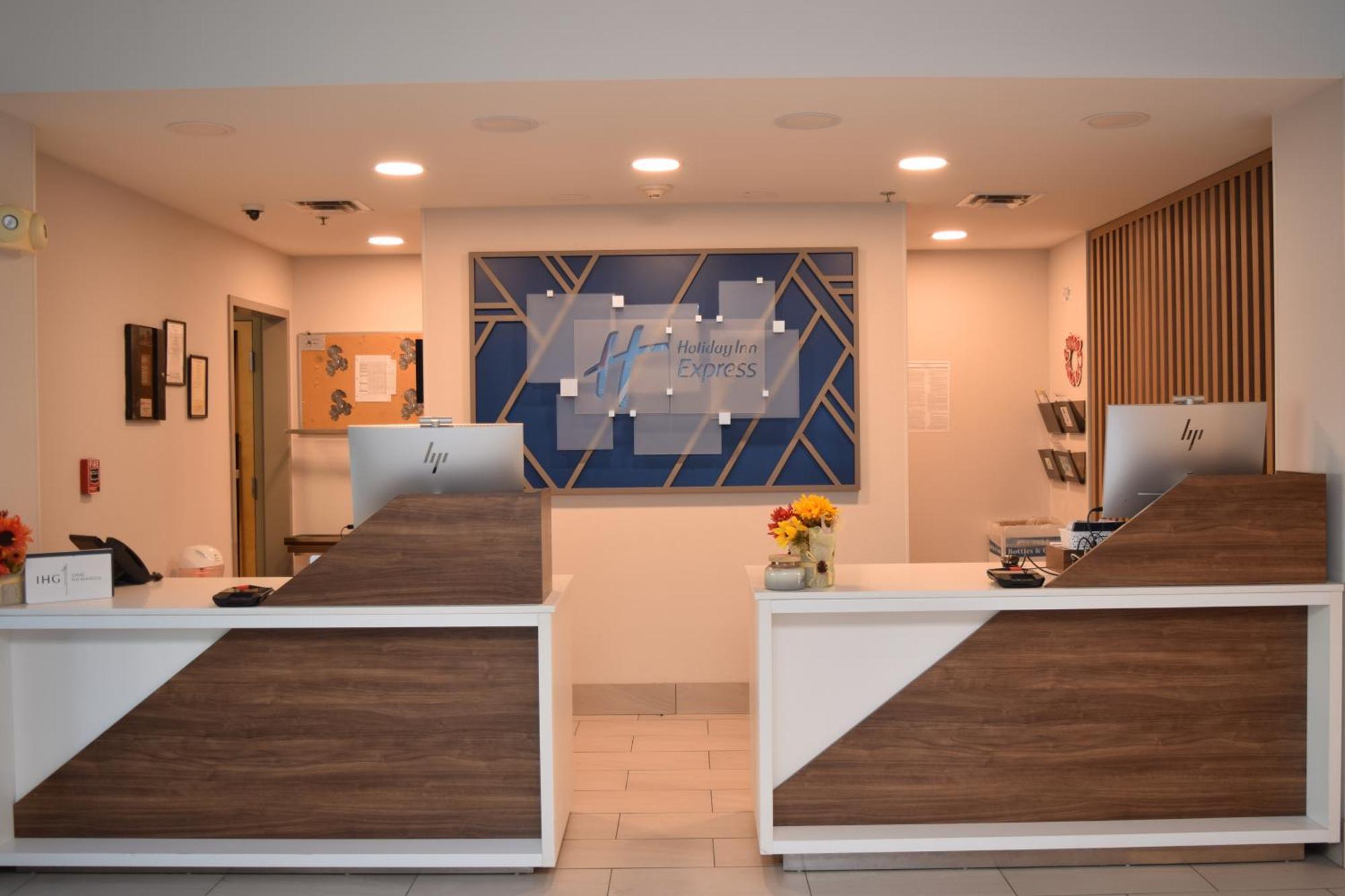 Holiday Inn Express Syracuse Airport By Ihg North Syracuse Kültér fotó